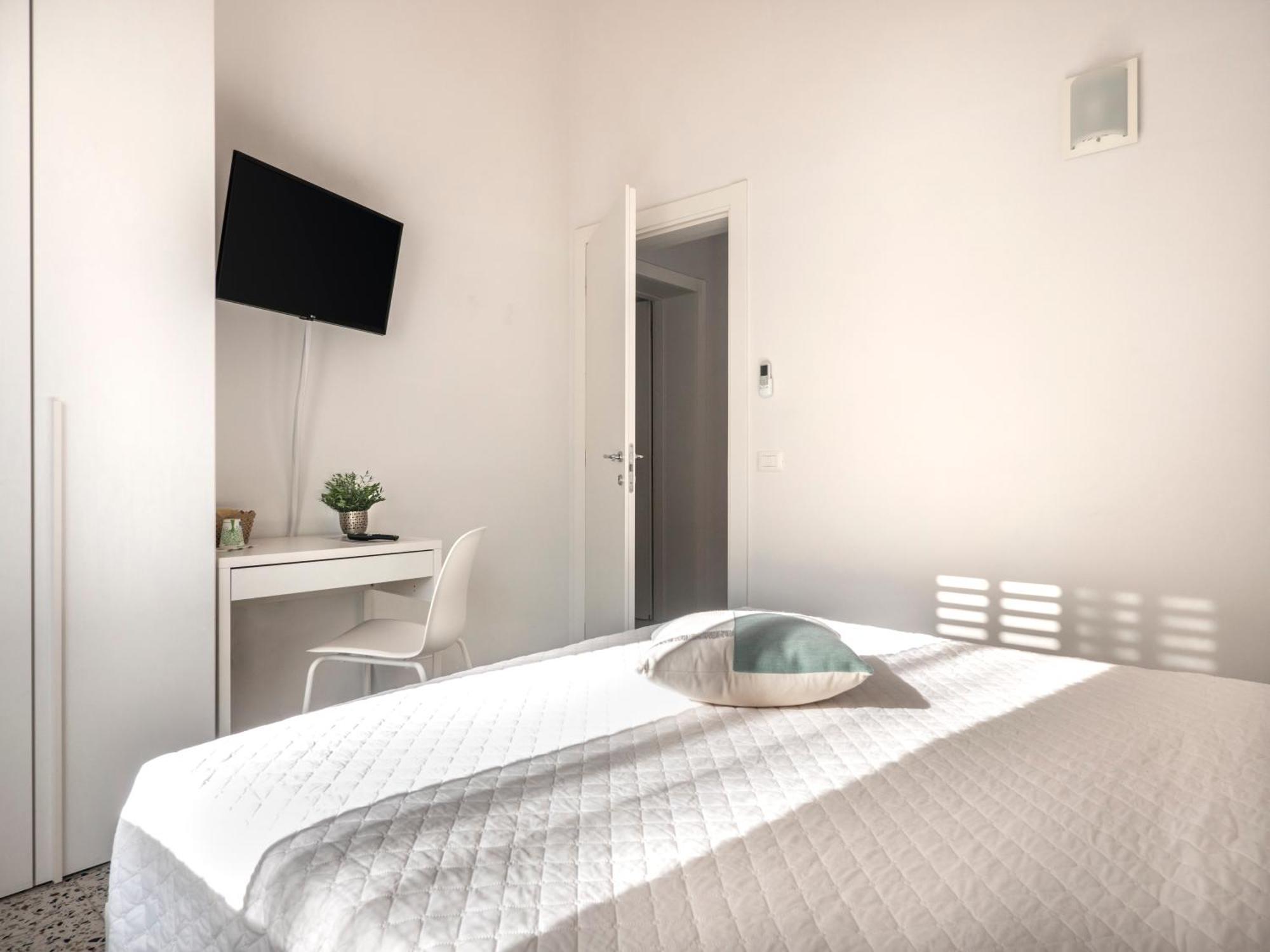 Zuara9Room Rimini Exterior photo